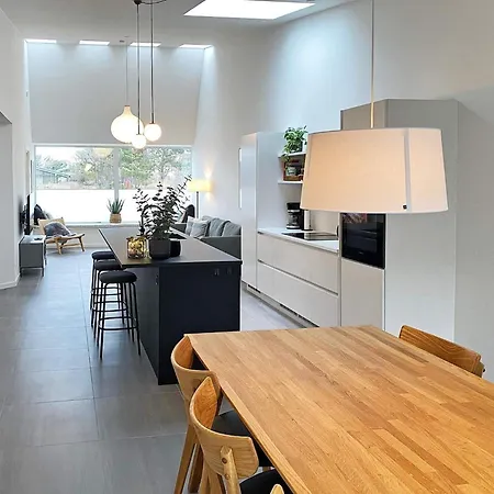 4 Person In Gilleleje-by Traum