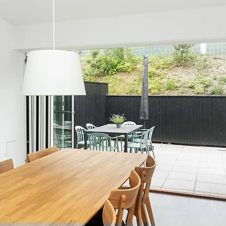 4 Person In Gilleleje-by Traum